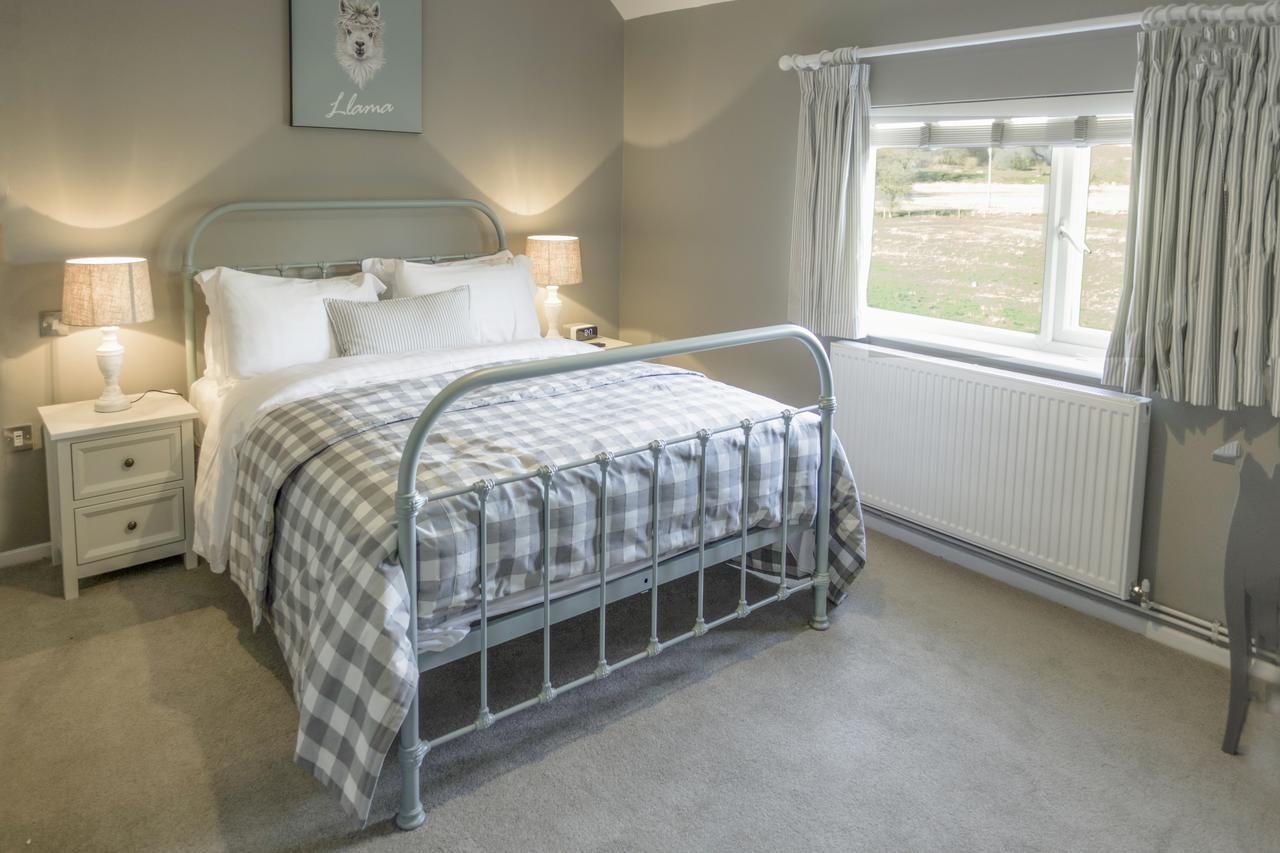 The Saracens Head Bed & Breakfast Stafford Luaran gambar